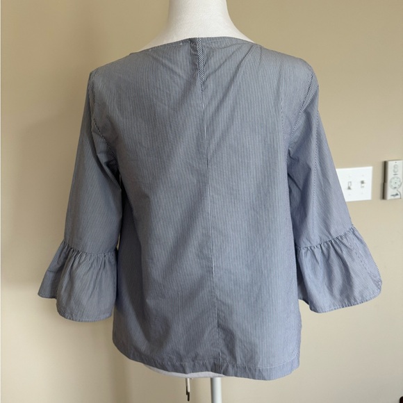 J Crew light 100% cotton top with bell sleeves. Never worn. Size S. - Picture 2 of 7